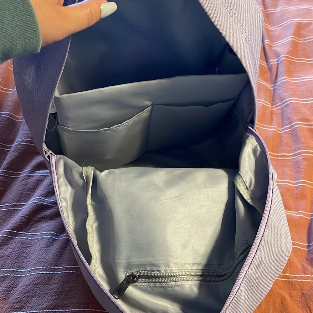 Purple back pack - Picture 5 of 5